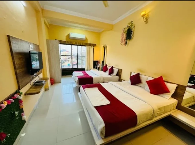 Family Room with two double beds suitable for groups